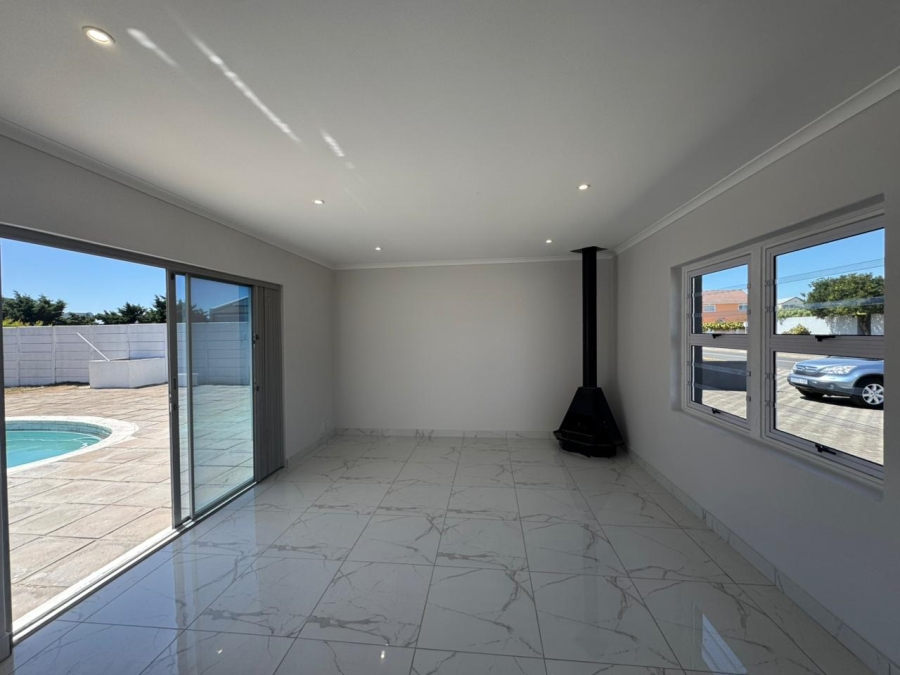 To Let 3 Bedroom Property for Rent in Milnerton Ridge Western Cape